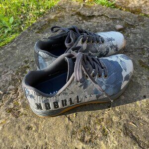 VGUC No Bull Floral Gum Trainer, Size 6.5